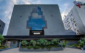 Super Townhouse Lakdikapul